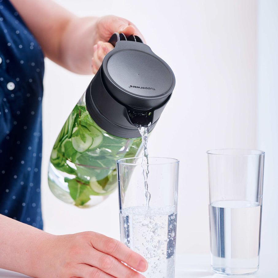 Drinkware Tupperware Clearly Elegant Pitcher Black | 25763-AVYB
