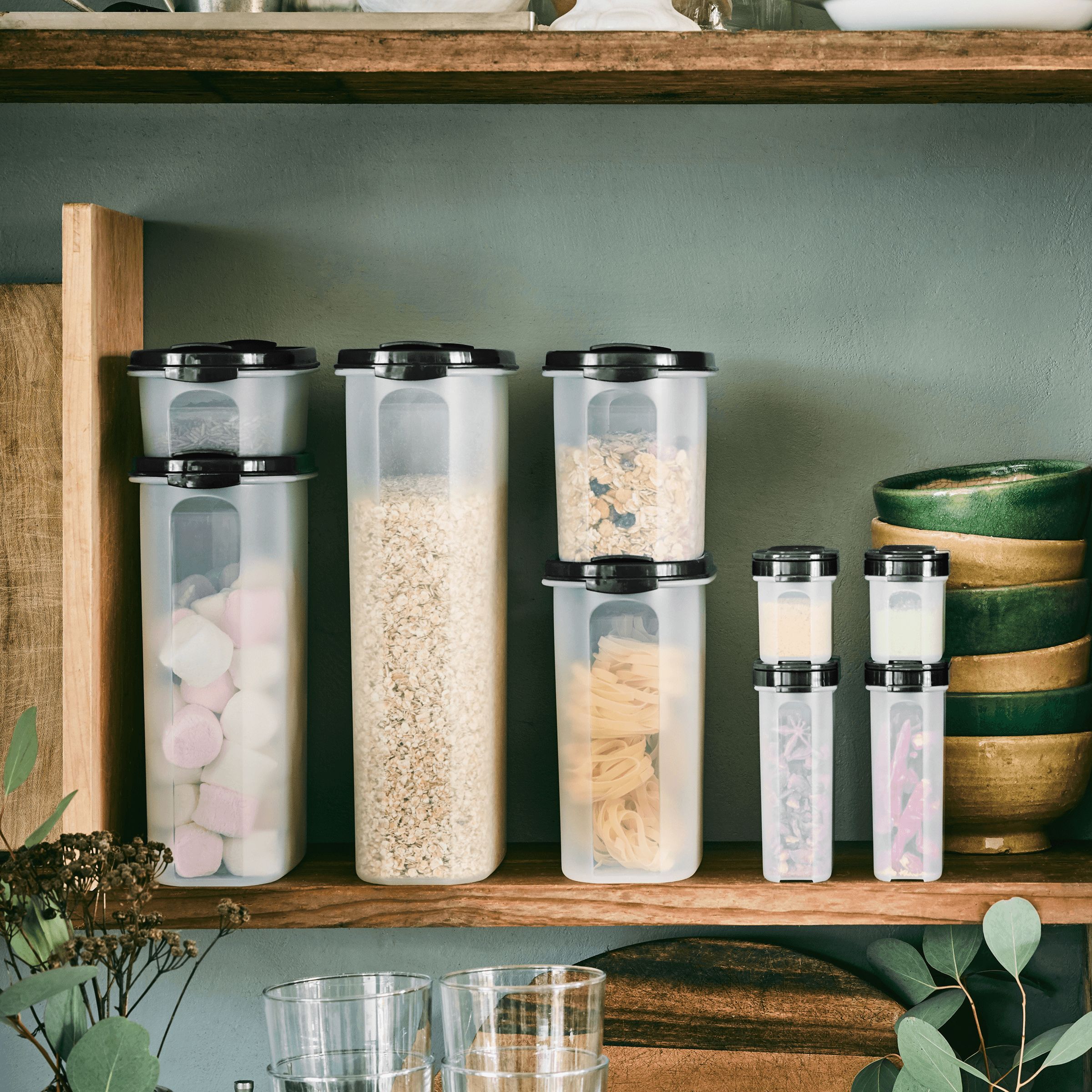Dry Storage Tupperware Large Spice Shakers Black | 96548-DOJB