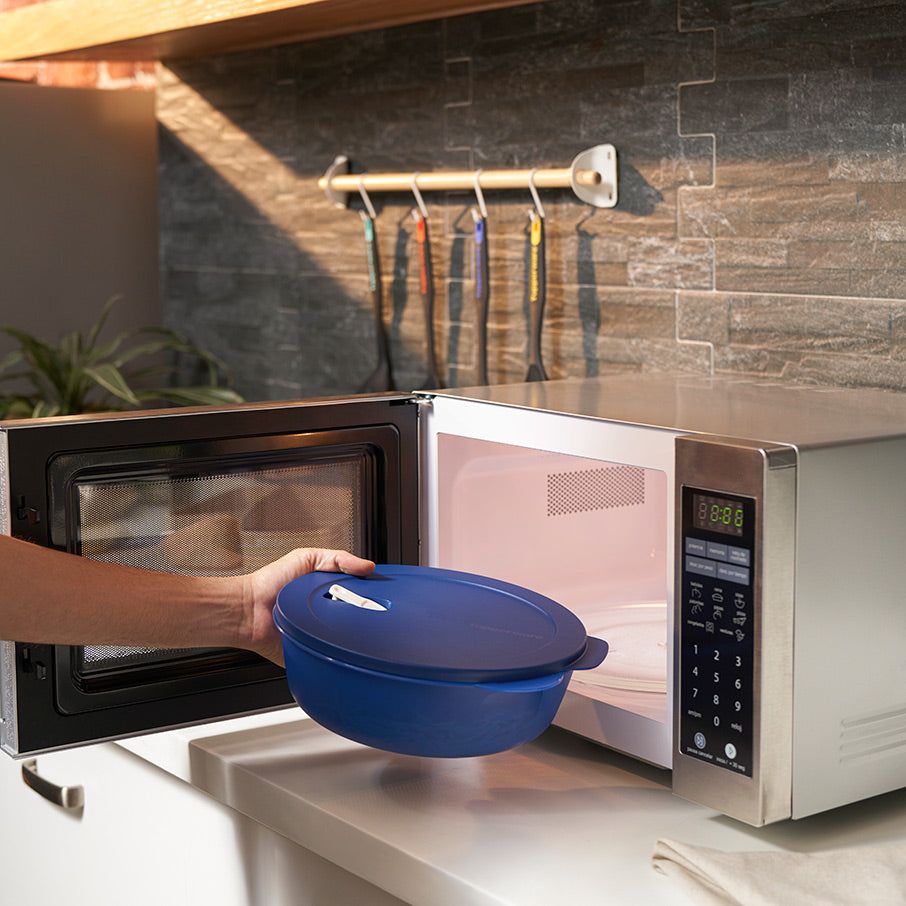 Microwave Reheatable Tupperware Crystalwave 2-pc. Set Blue | 01586-BFZO